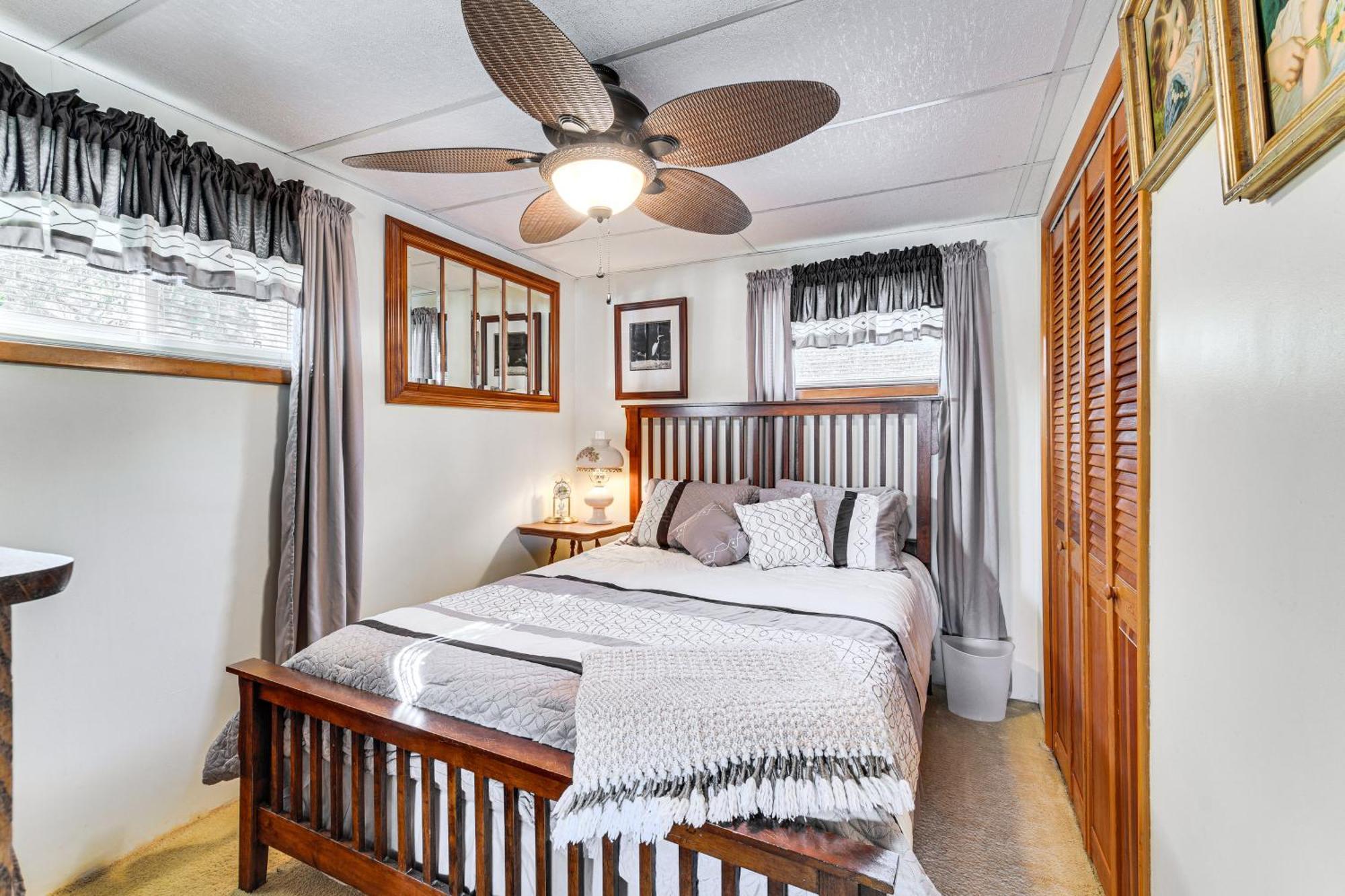 Waterfront Wolcott Vacation Rental With Deck And Views Exterior photo
