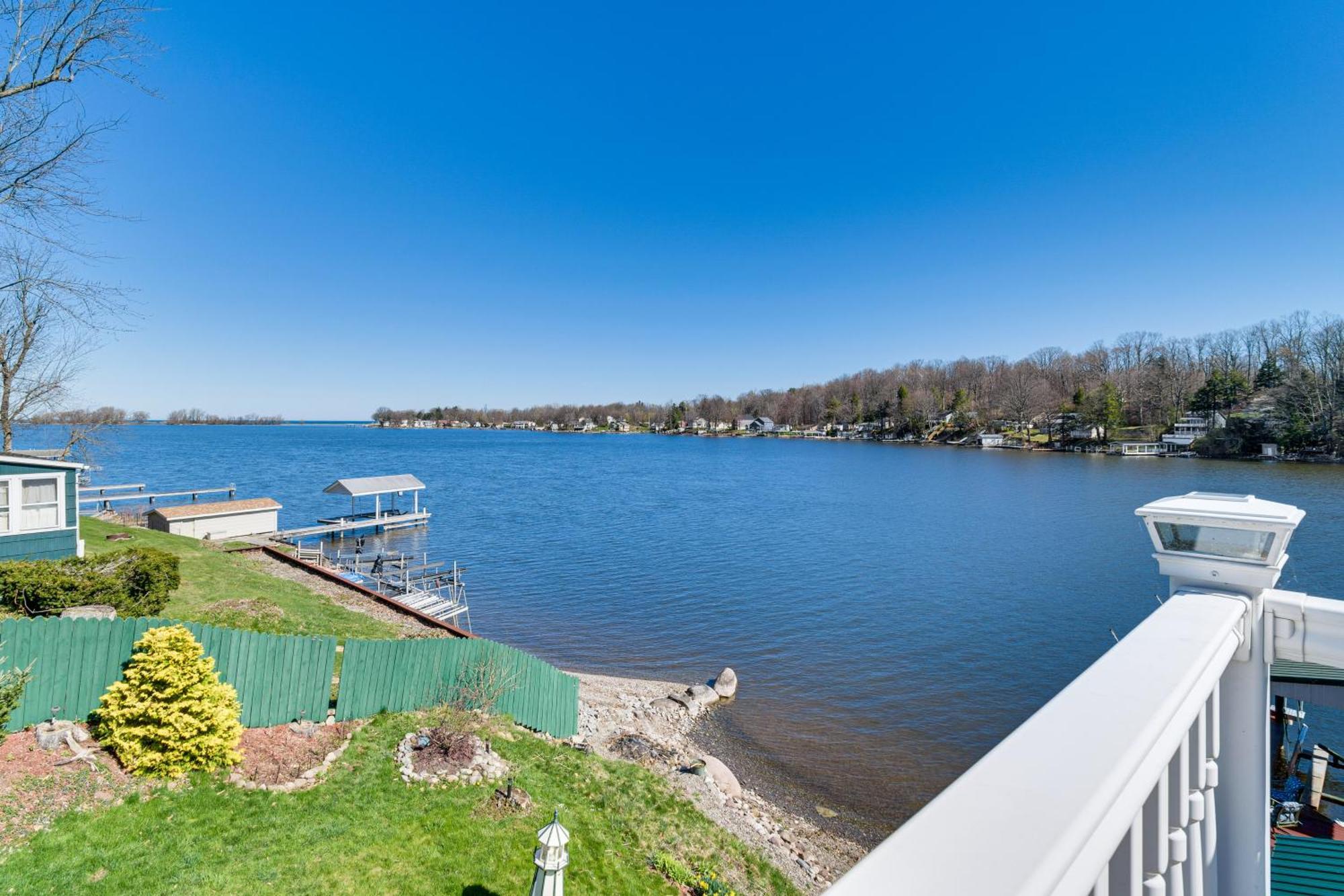 Waterfront Wolcott Vacation Rental With Deck And Views Exterior photo